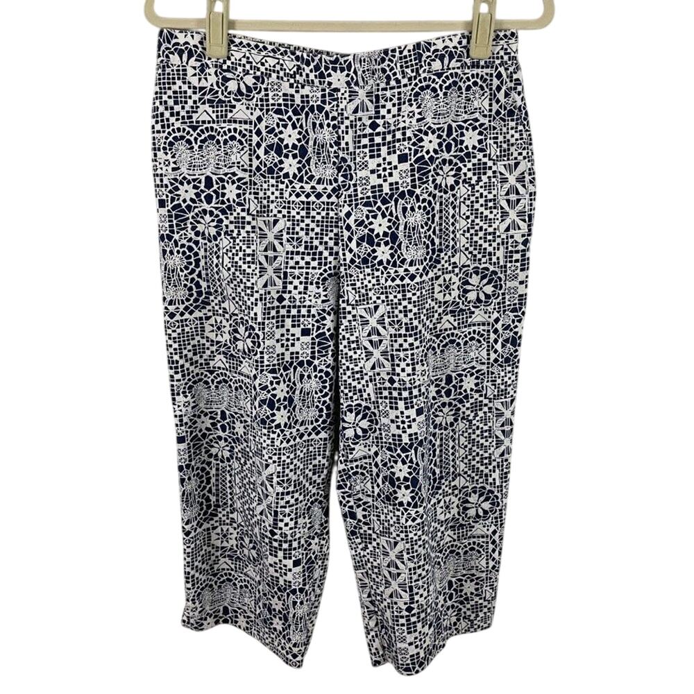 Alfred Dunner Navy & White Capris Women’s Size 10